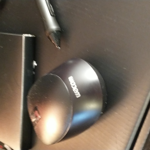 Wacom Tablet Intuos 4 - Pre-owned - C8 - Picture 8 of 12